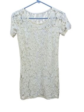 Hollister Cream Lace Short Sleeve Dress